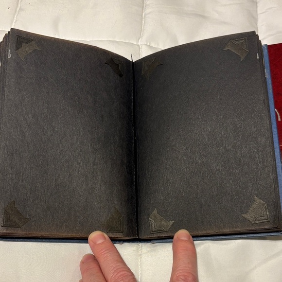 Vintage Snaps Photo Albums in Red and Blue - Picture 6 of 10